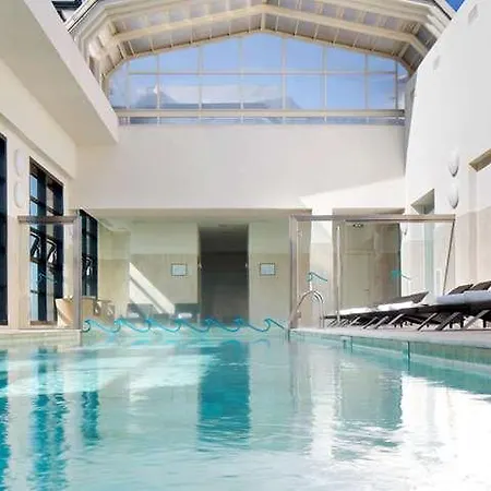 Starhotels Grand Milan 4*