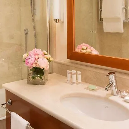 Hotel Starhotels Grand Milan