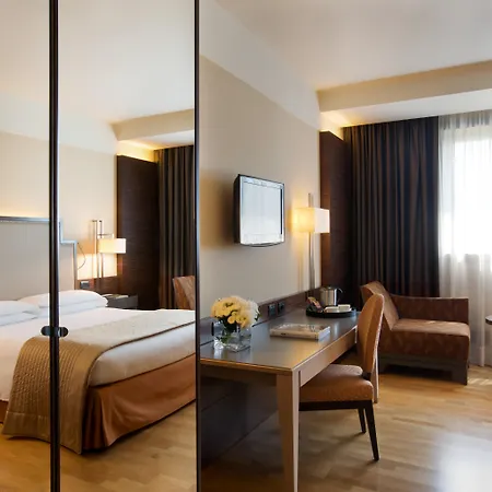 Starhotels Grand Milan