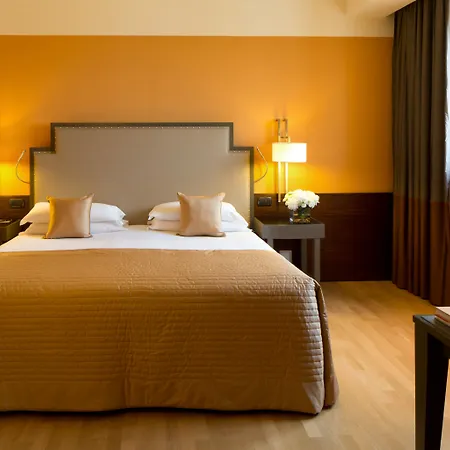 Starhotels Grand Milan 4*
