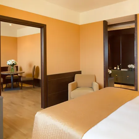 Starhotels Grand Milan Hotel 4*
