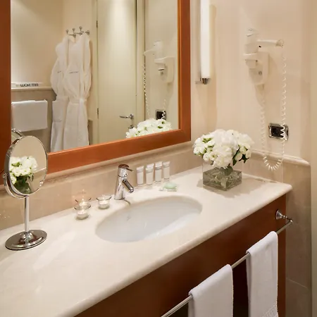 Hotel Starhotels Grand Milan