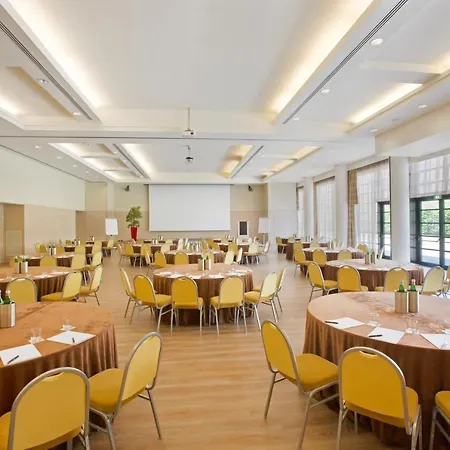 Hotel Starhotels Grand Milan 4*