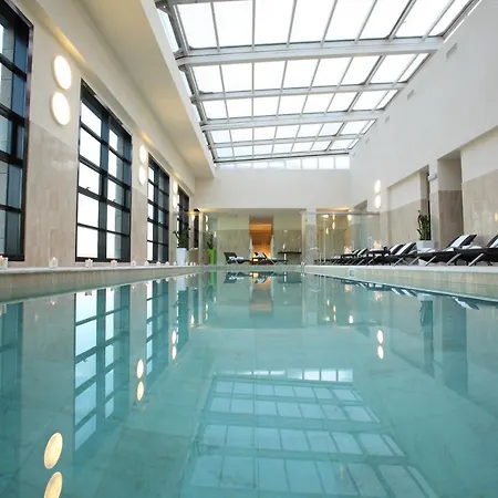 Starhotels Grand Milan 4*