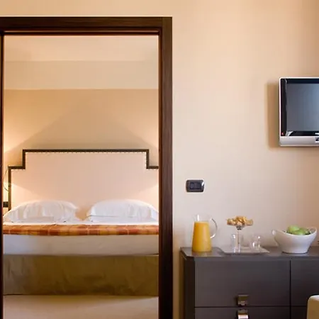 Starhotels Grand Milan