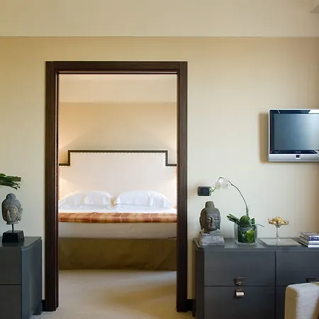 Starhotels Grand Milan 4*